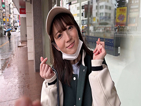 タンポポみたいに飛んでいきそうなくらい軽いふわふわま〇こちゃん(いろじろ) と美乳揉み放題カラオケセクパ サンプル動画サムネイル